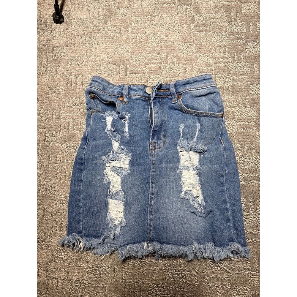 Almost famous mini skirt size s